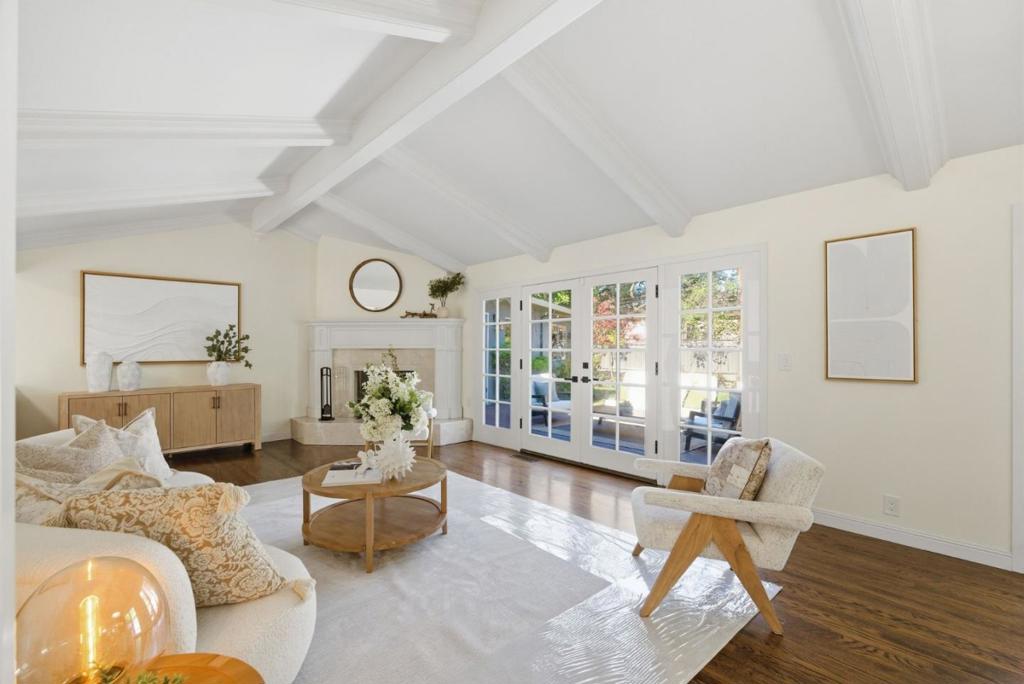 20 Campo Bello Court