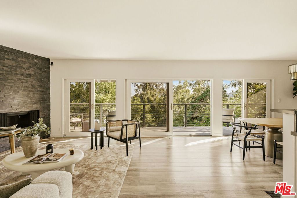 2753 La Cuesta Drive, Los Angeles CA 90046