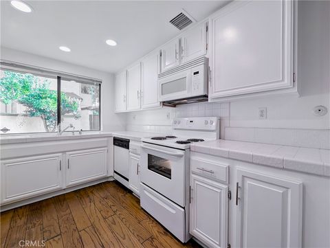 Photo of 21500 Califa St #138, Woodland Hills, CA 91367 (MLS # SR25220001) Photo of 21500 Califa St #138, Woodland Hills, CA 91367 (MLS # SR25220001)