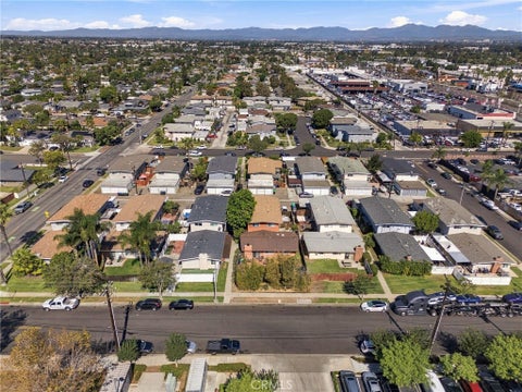 Tiny photo for 1544 Elm AVE, Costa Mesa, CA 92626 (MLS # PW26224935)