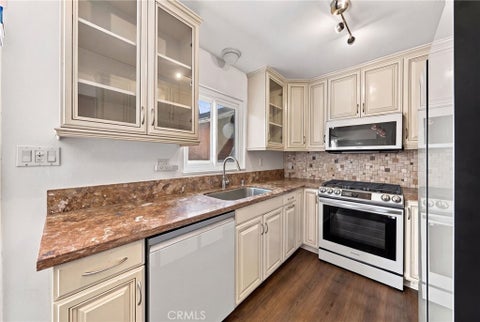 Tiny photo for 1544 Elm AVE, Costa Mesa, CA 92626 (MLS # PW26224935)