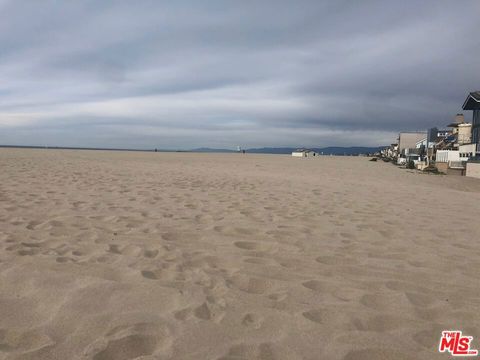 112 Santa Monica Avenue Oxnard CA 93035