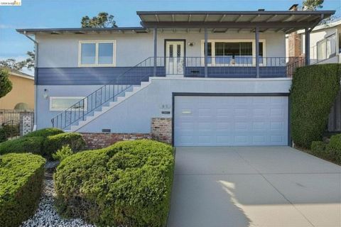 Photo of 85 Edgemont Way Way, Oakland, CA 94605 (MLS # 41133278)