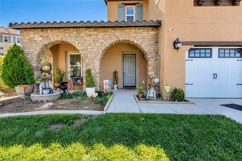596 Hacienda Drive