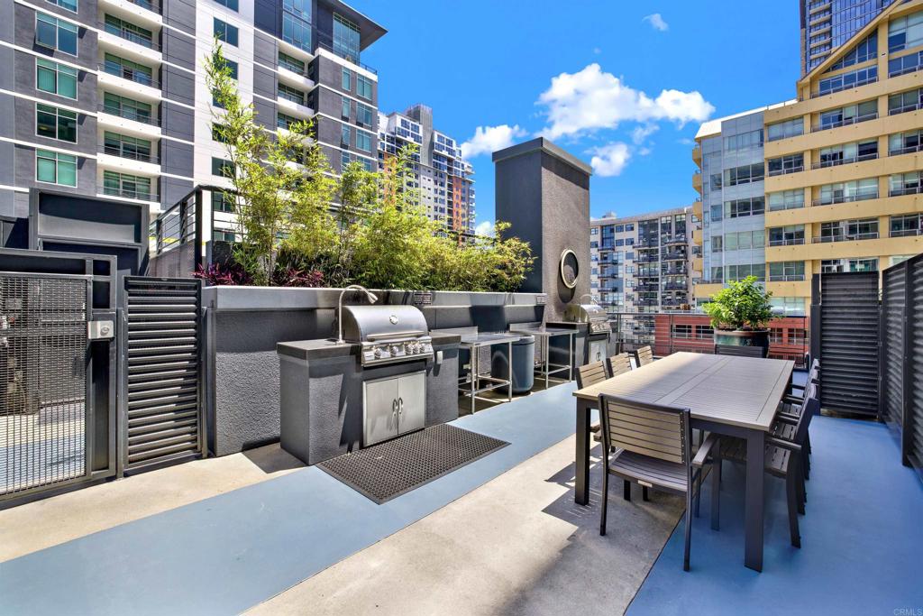 425 W Beech St. 417