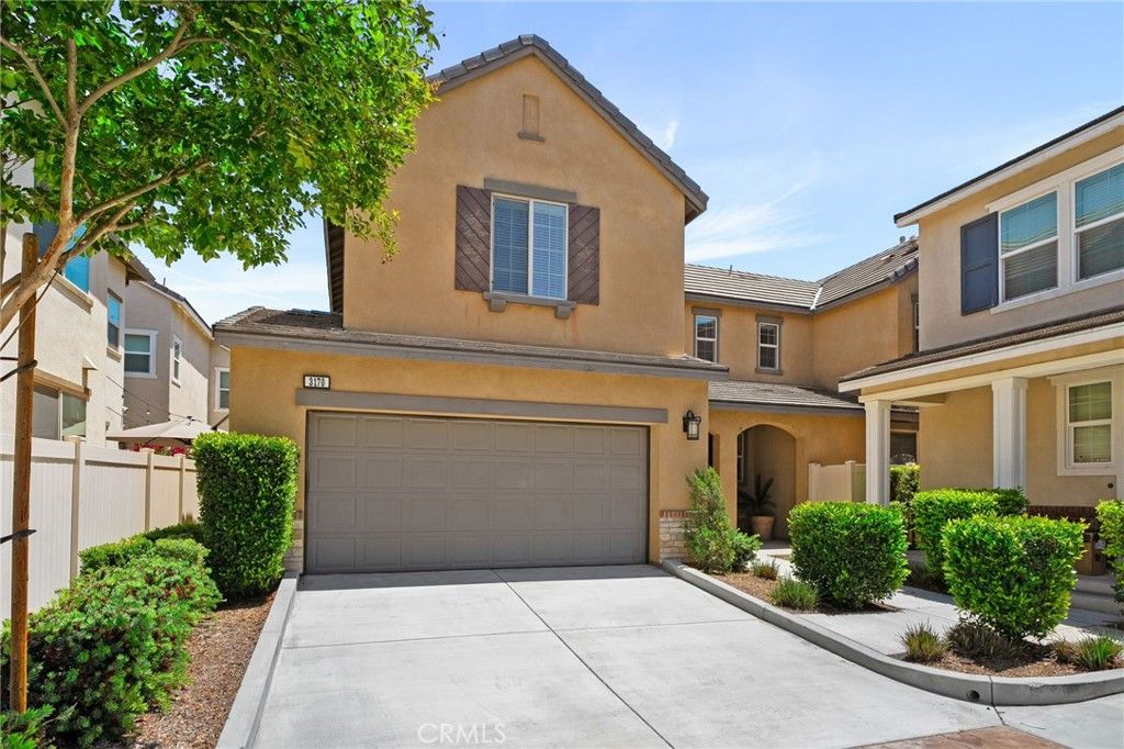 Photo of 3170 E Painted Crescent St, Ontario, CA 91762 (MLS # IG25240252)