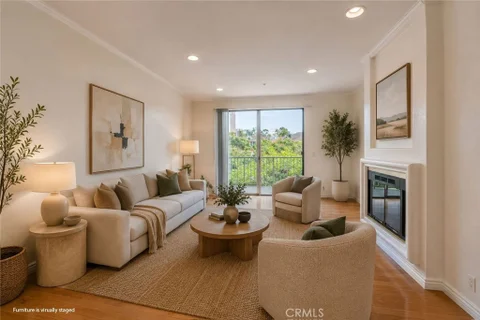 555 Maine Avenue Unit 303, Long Beach, CA 90802 - MLS#: PW26181112