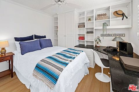 Tiny photo for 852 15th Street #6, Santa Monica, CA 90403 (MLS # 26654867)