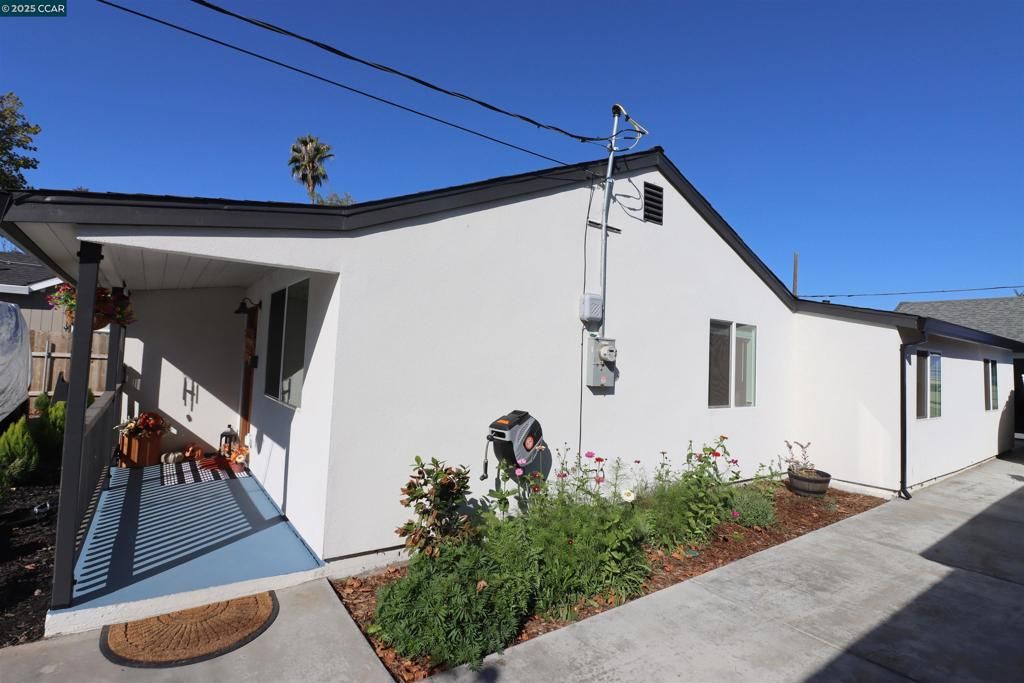 Photo of 1923 Juliesse Avenue Ave, Sacramento, CA (MLS # 41115248)