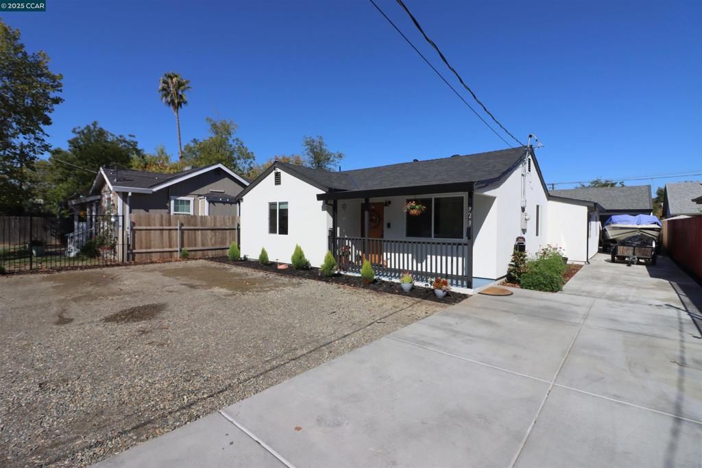 Photo of 1923 Juliesse Avenue Ave, Sacramento, CA (MLS # 41115248)