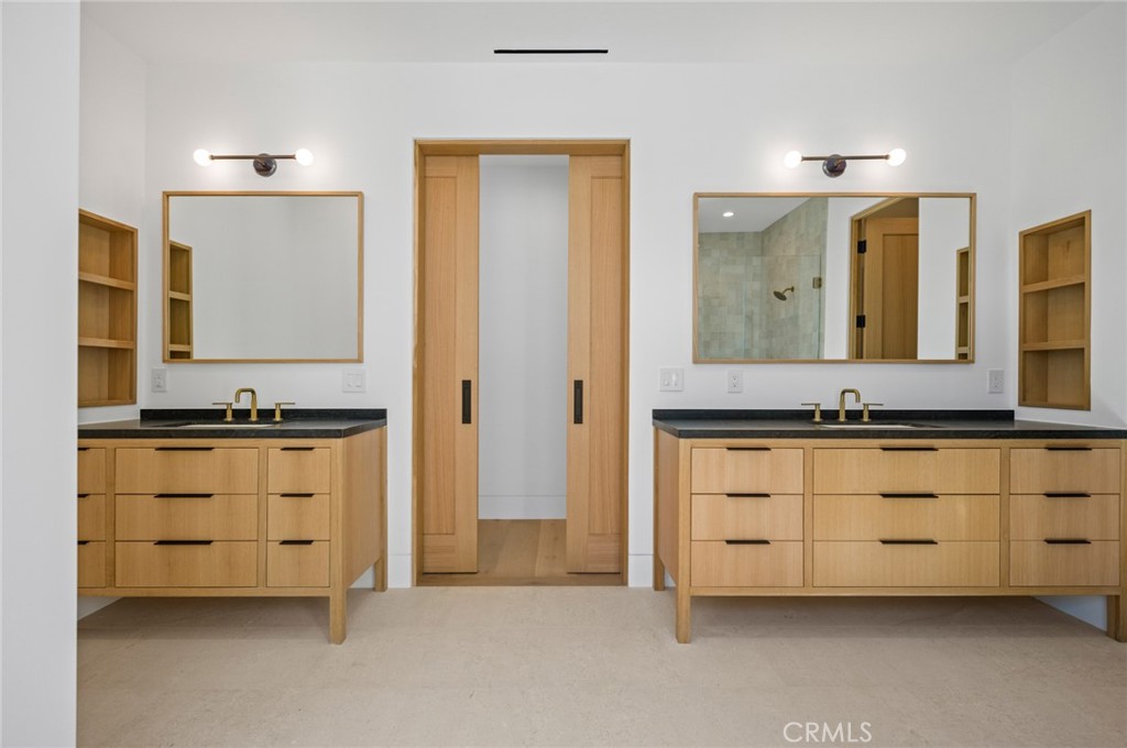 Cameo Highlands (CAMH) - Residential Lease