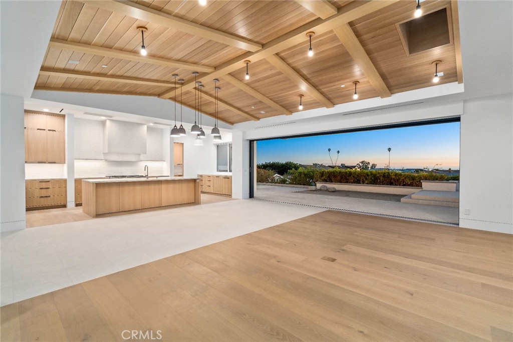 Cameo Highlands (CAMH) - Residential Lease