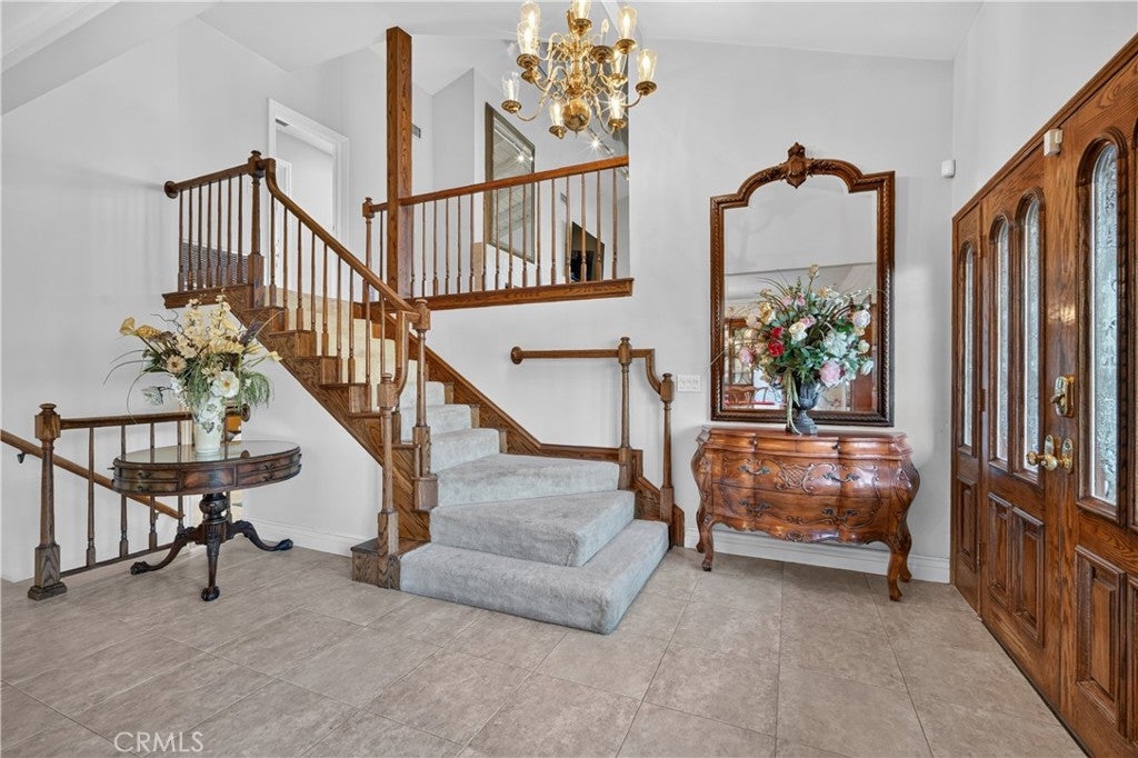 1455 Queen Summit