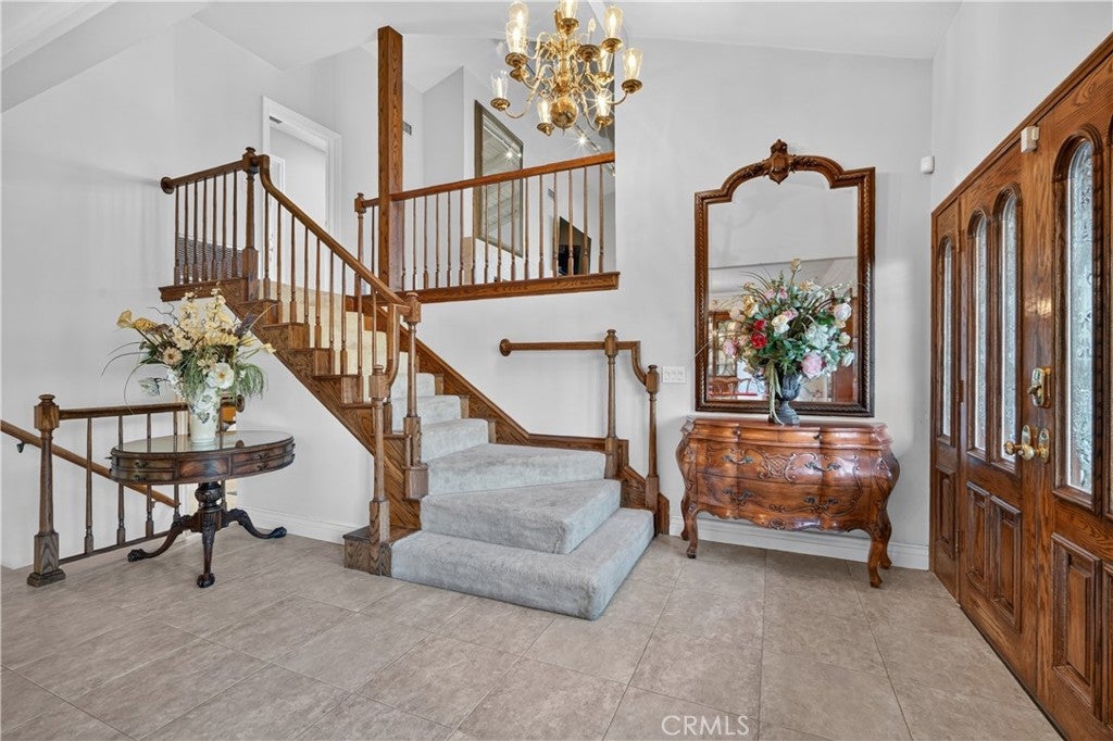1455 Queen Summit