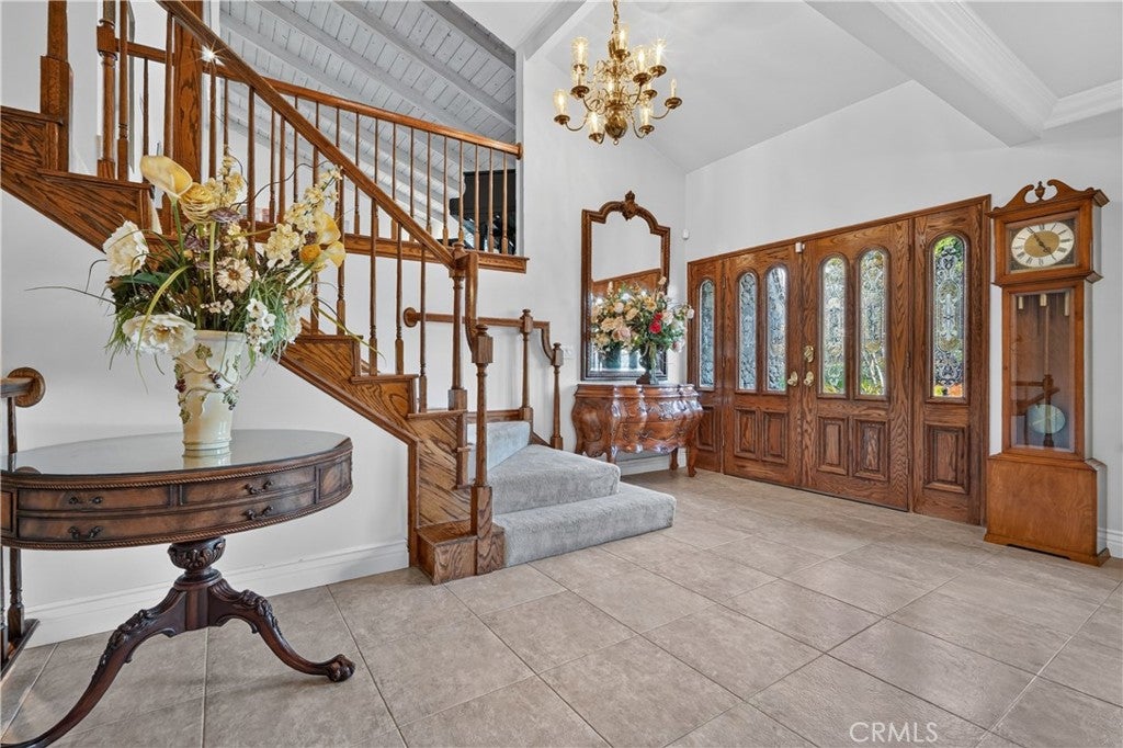 1455 Queen Summit