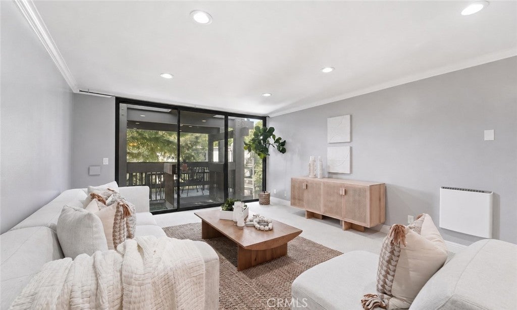7740 Redlands Street G3086