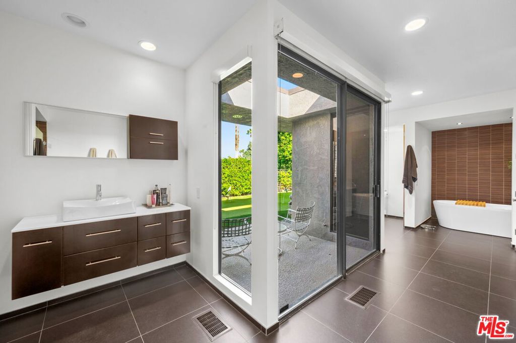 Indian Canyons - Residential