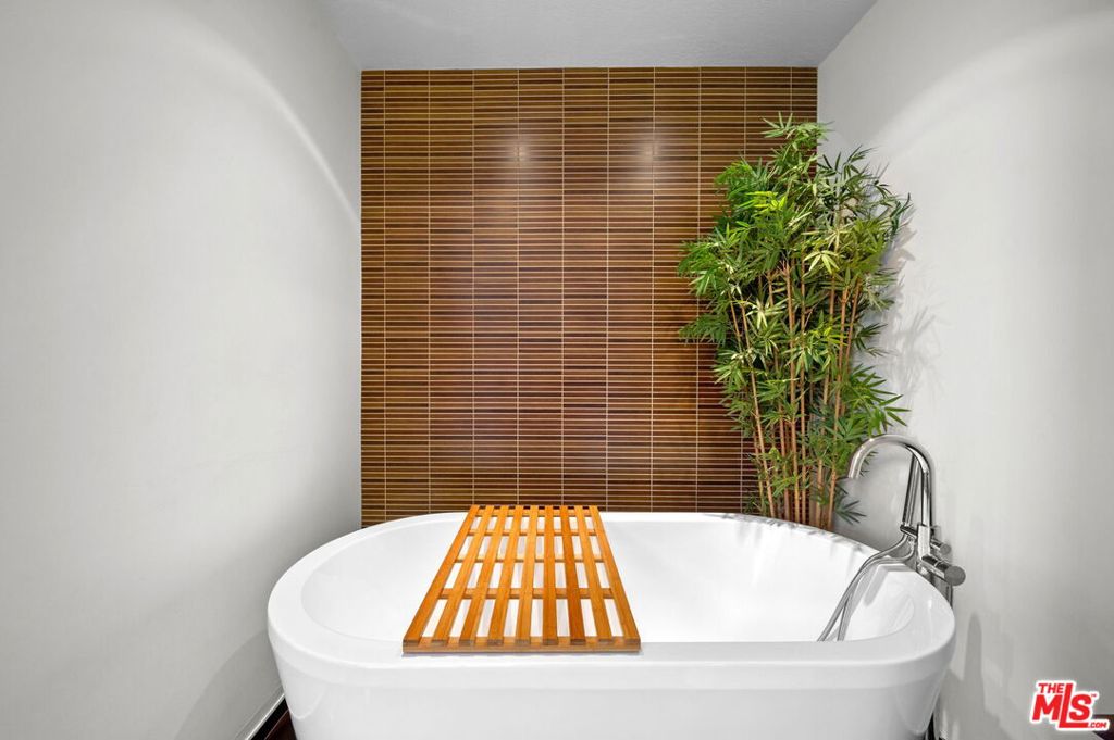 Indian Canyons - Residential