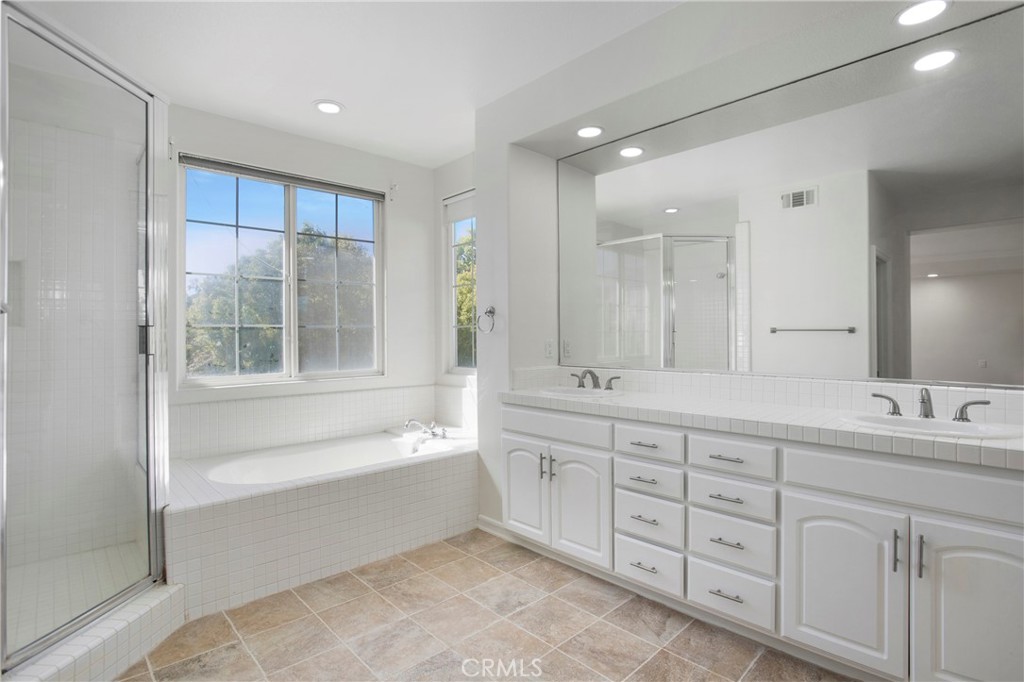 Pointe (NRPT) - Residential Lease