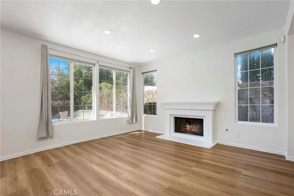 Pointe (NRPT) - Residential Lease