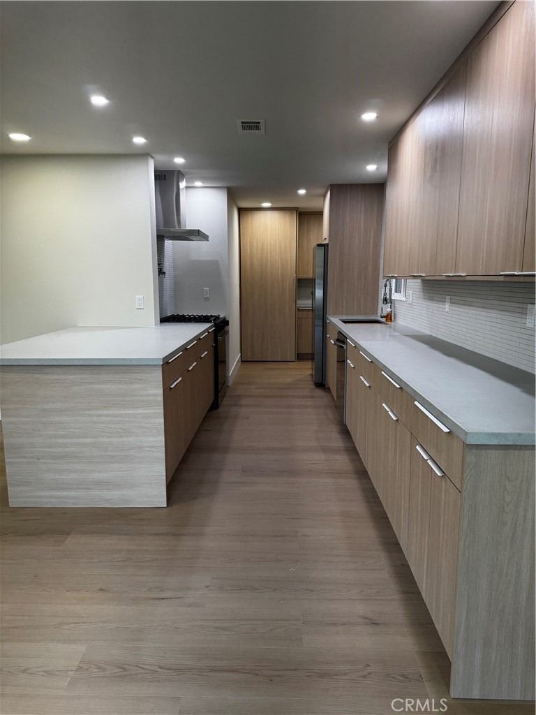 13131 Siemon Avenue