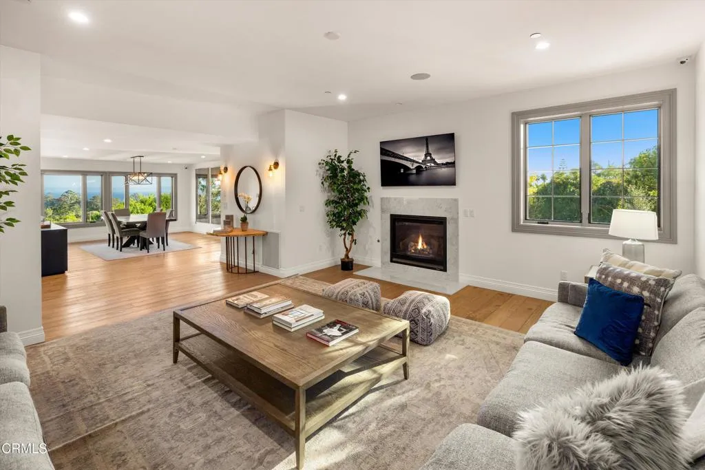 Montecito, California 93108, United States, 4 Bedrooms Bedrooms, ,4 BathroomsBathrooms,Residential,Active,247476