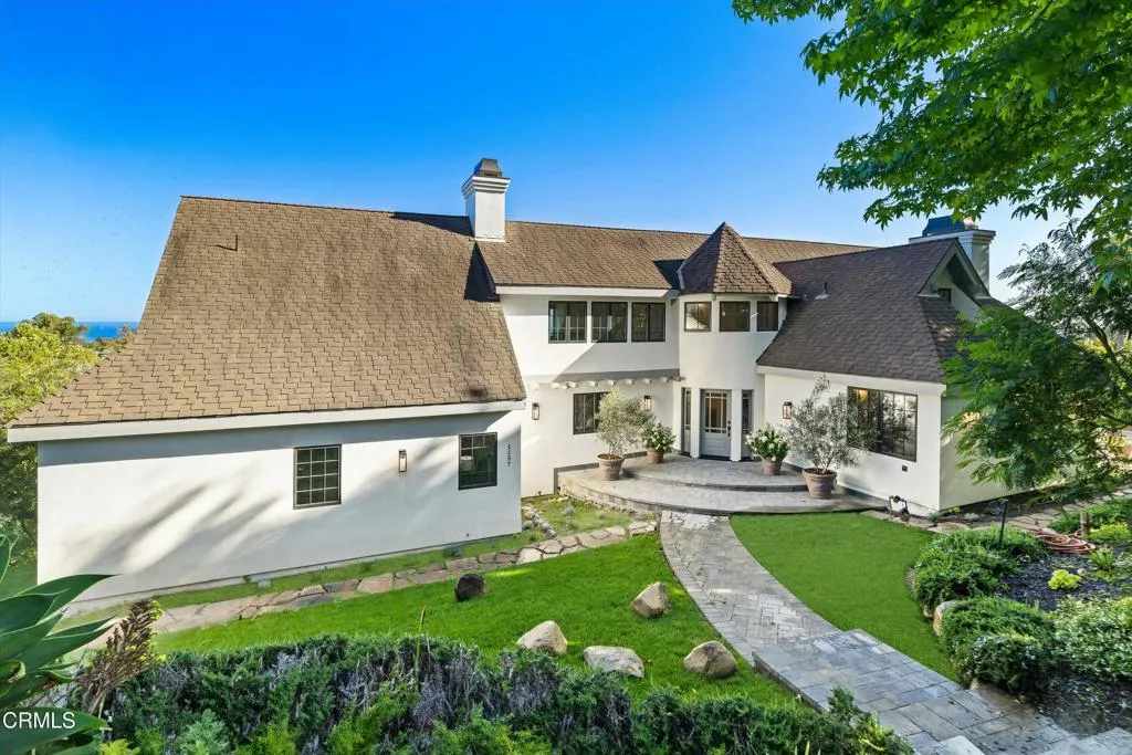 Montecito, California 93108, United States, 4 Bedrooms Bedrooms, ,4 BathroomsBathrooms,Residential,Active,247476