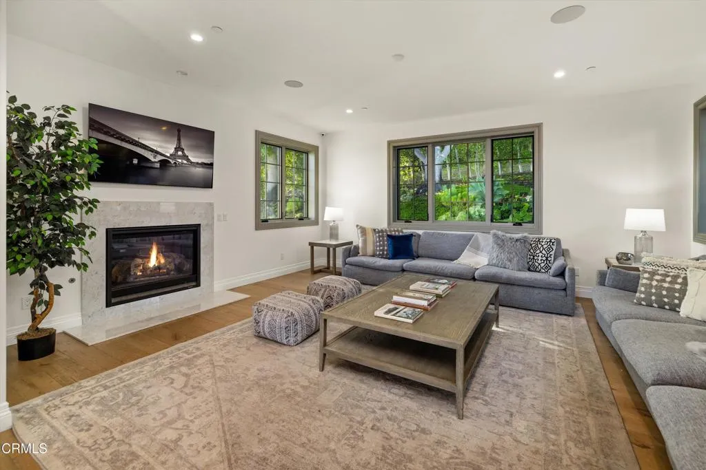 Montecito, California 93108, United States, 4 Bedrooms Bedrooms, ,4 BathroomsBathrooms,Residential,Active,247476