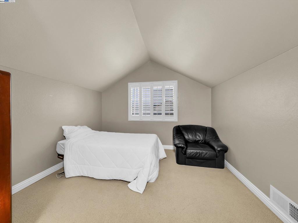 ALVARADO - Residential