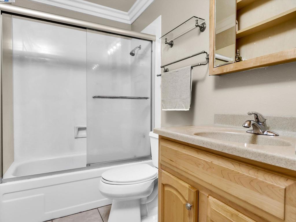 ALVARADO - Residential