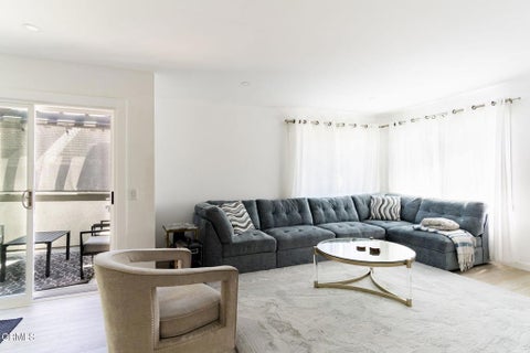 Photo of 1340 E Hillcrest Drive #6, Thousand Oaks, CA 91362 (MLS # V1-38024)
