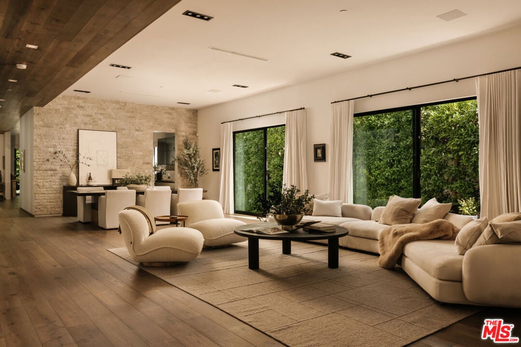 Photo of 144 N Bowling Green Way, Los Angeles, CA 90049 (MLS # 26911029)
