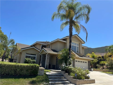 Photo of 1700 Bronzewood Court, Newbury Park, CA 91320 (MLS # SR26171451)