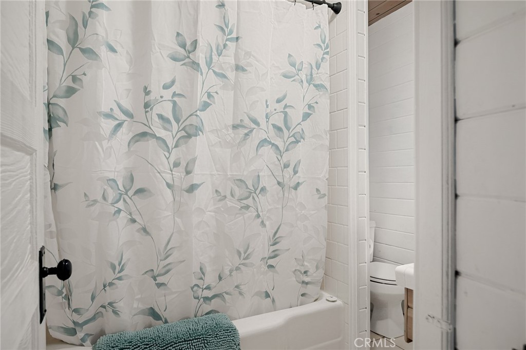 Arrowhead Woods (AWHW) - Residential