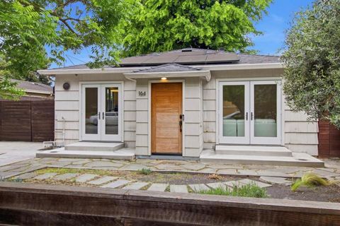 Photo of Redwood City, CA 94061 (MLS # ML82045667)