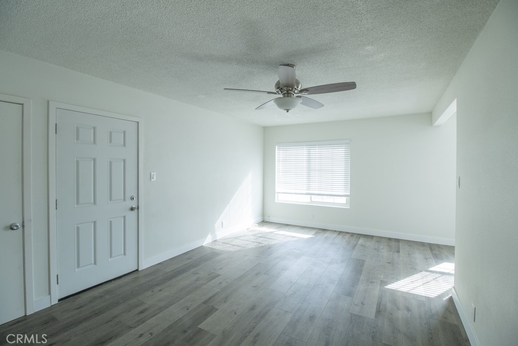 Charming 2 bedroom apartment with a brand new kitchen and bathroom, featuring a convenient 1-car garage for parking. This lovely residence is situated in a great location near shops and freeways, making it an ideal choice. Additionally, residents can enjoy the convenience of shared laundry facilities. Priced just right for a 2-bedroom in the area, this is an opportunity you won't want to miss out on!