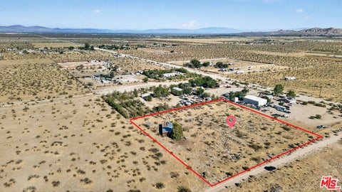 Photo of 171 E Avenue T #2, Palmdale, CA 93591 (MLS # 26870079)