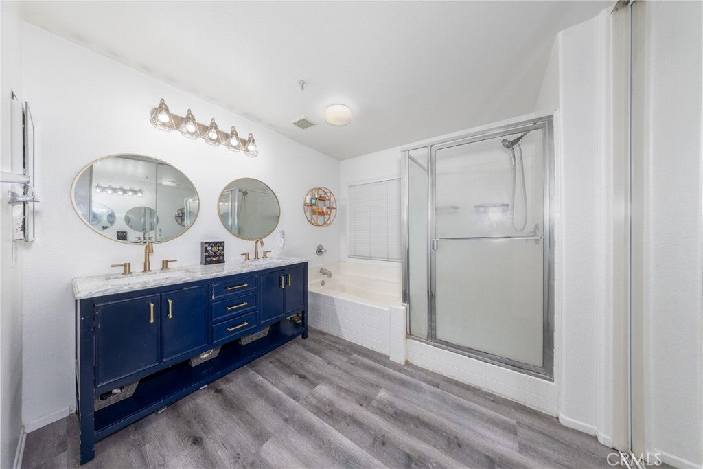 5736 Tamarisk