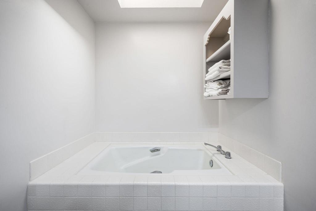 Bayside Condos - Residential