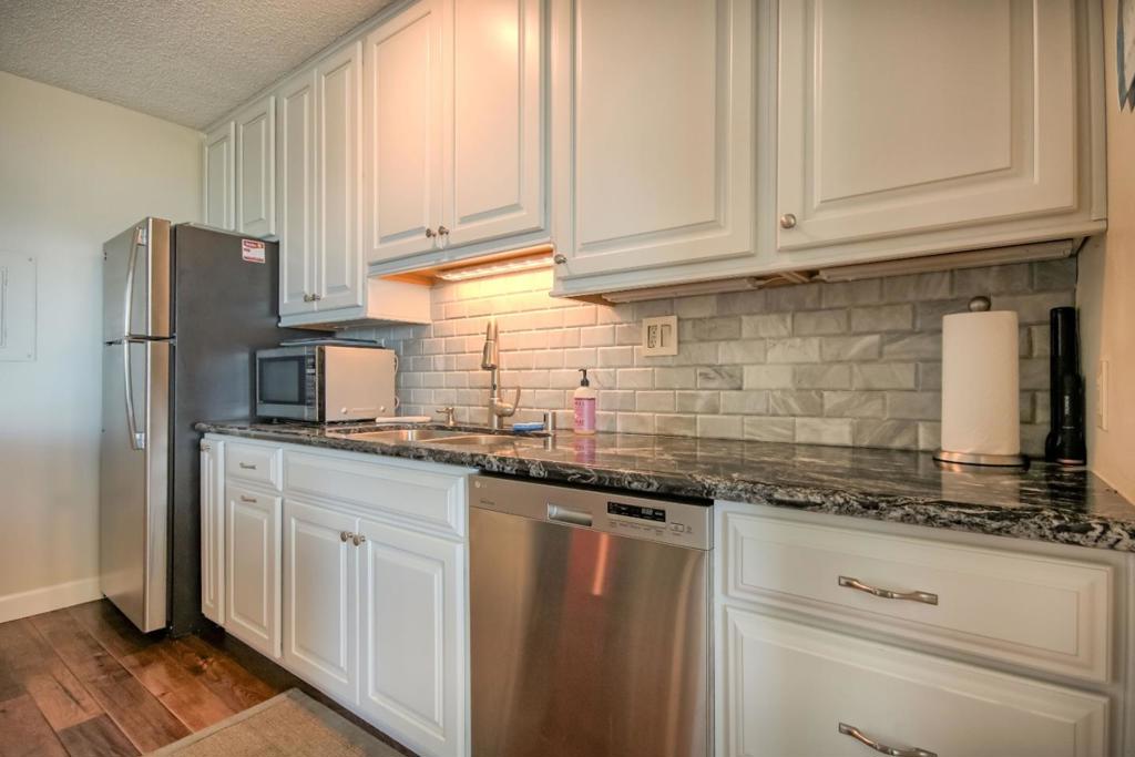 825 Balboa Avenue 205