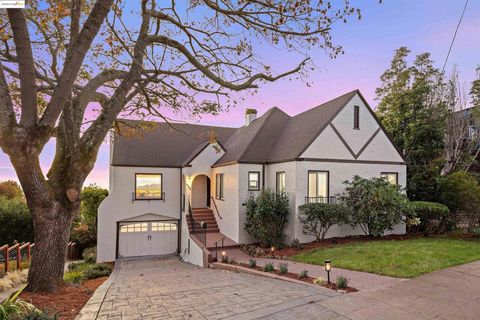 744 Coventry Rd Kensington CA 94707