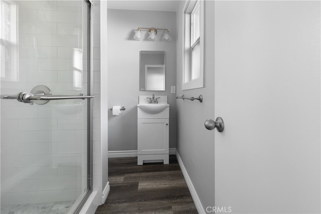 Walk to Beach - Residential Lease