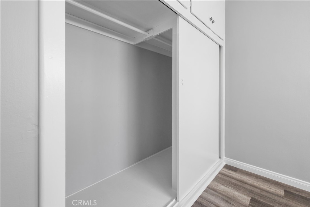 Walk to Beach - Residential Lease