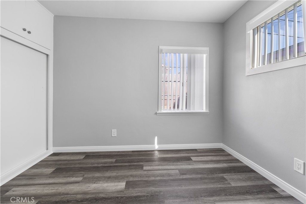 Walk to Beach - Residential Lease