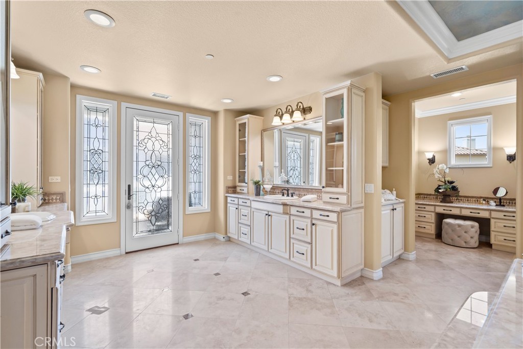 Nellie Gail (NG) - Residential