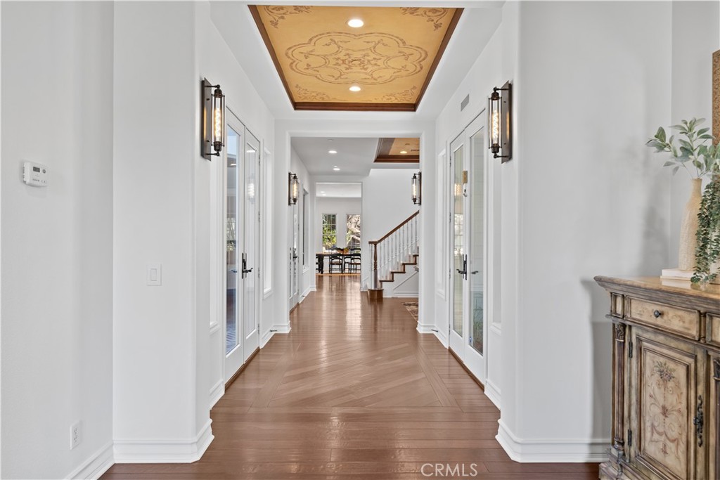 26012 Horseshoe Circle