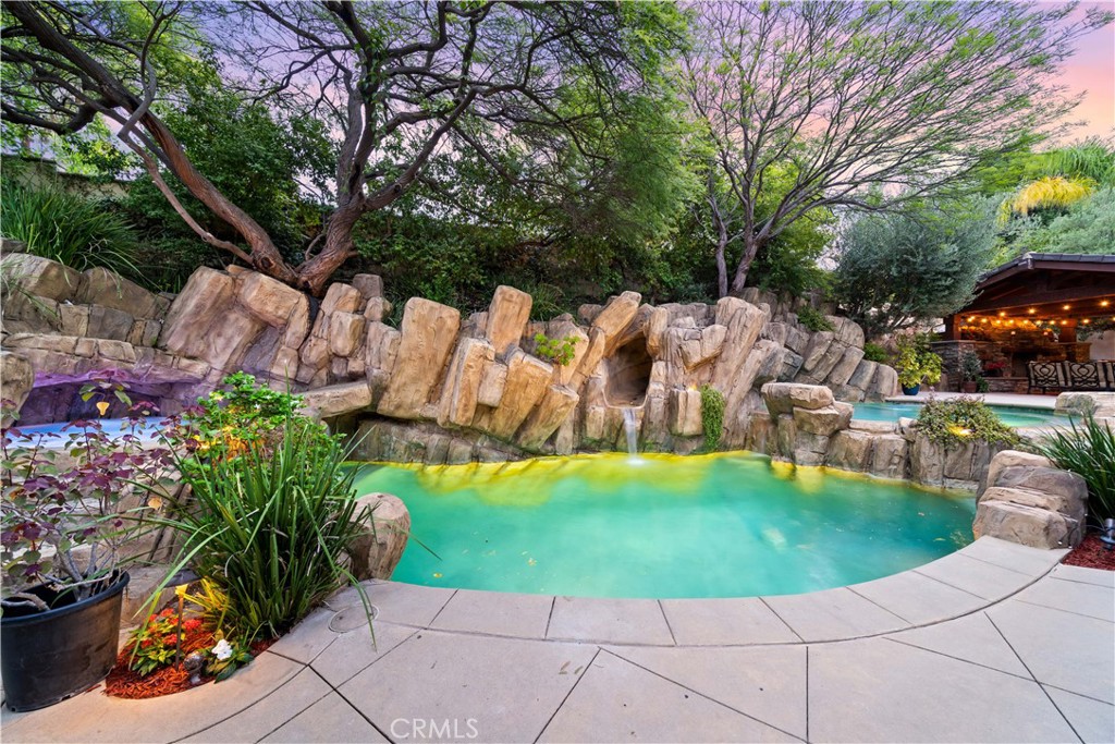 Nellie Gail (NG) - Residential