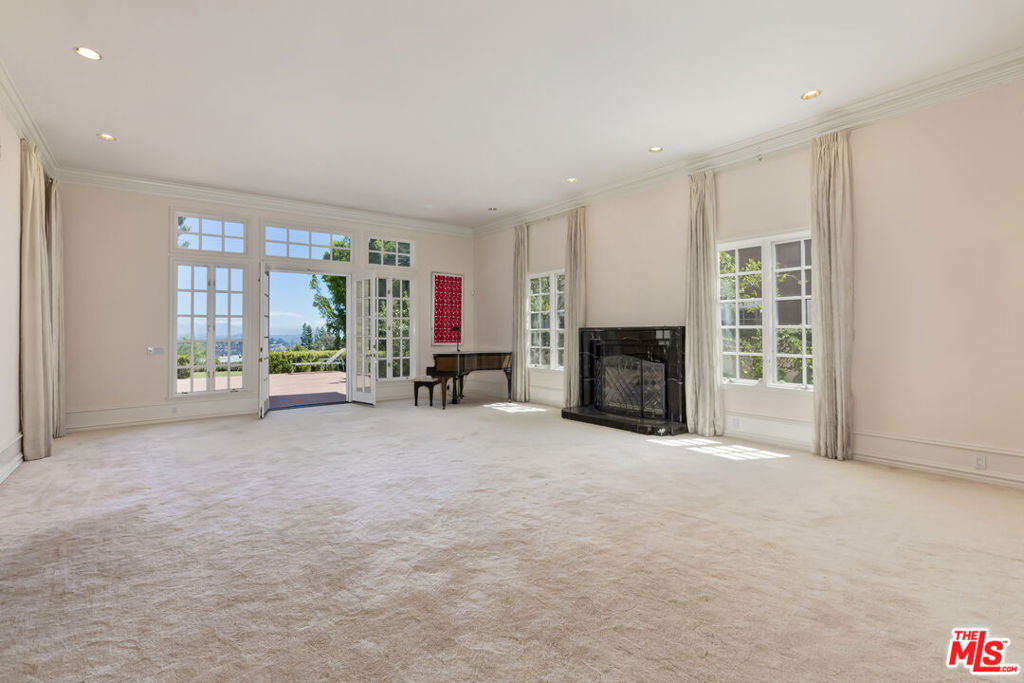 Properties 4 2222 Canyonback Road
