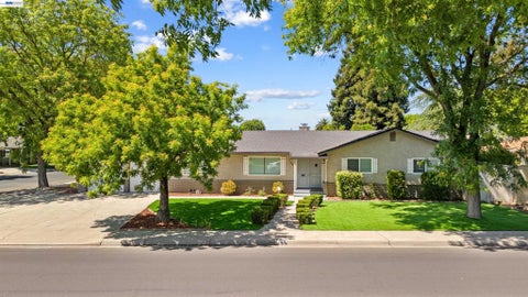 Tiny photo for 705 W Rumble Rd RD, Modesto, CA 95350 (MLS # 41135927)