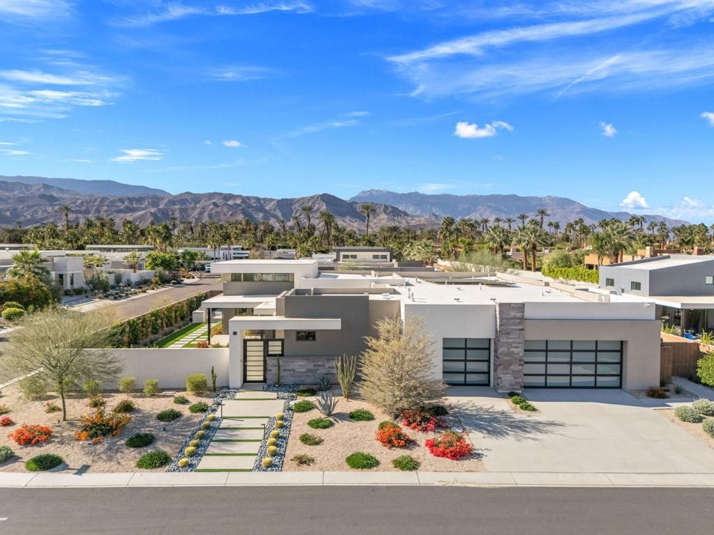 Photo of 6 Garnet Court, Rancho Mirage, CA 92270 (MLS # 219139344DA)